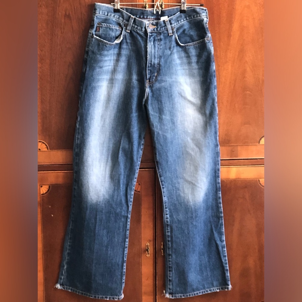 ABERCROMBIE & FITCH 32x30 bootcut jean These are very gently loved Flattering on